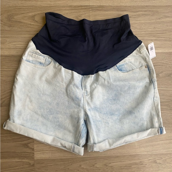 Maternity Shorts - Picture 6 of 15